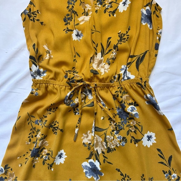 DYNAMITE Floral Yellow Flowy Dress - Picture 4 of 5